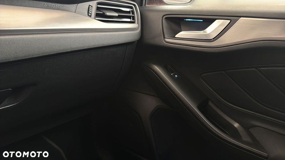 Ford Focus 1.0 EcoBoost mHEV Titanium X - 28