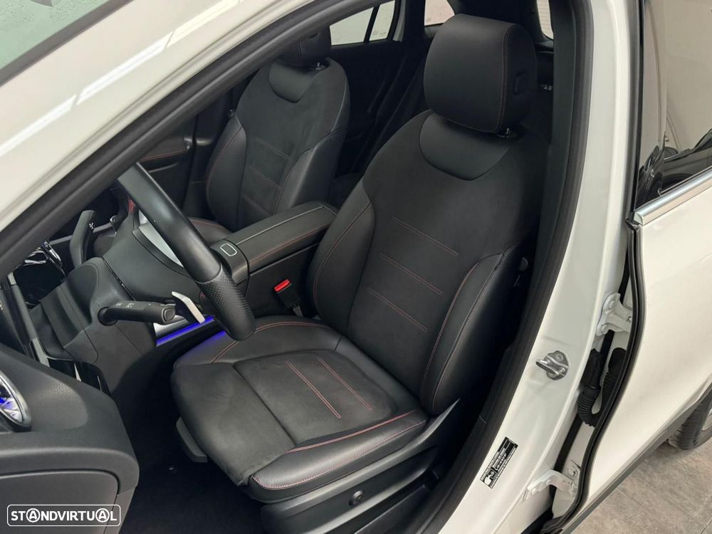 Mercedes-Benz GLA 250 e AMG Line - 14