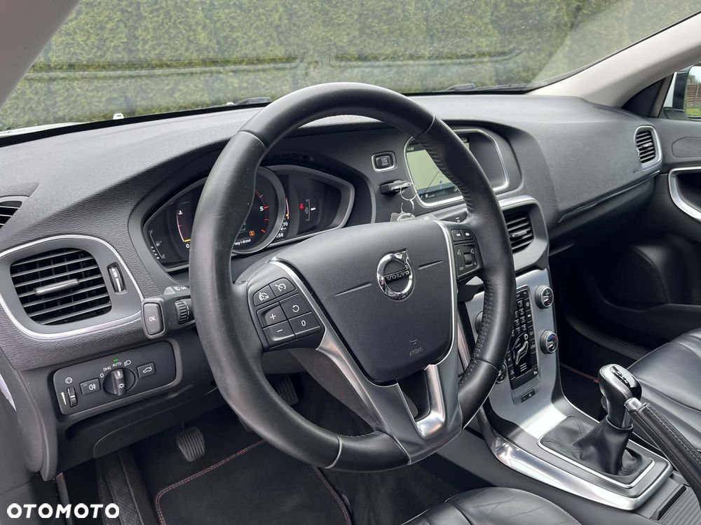 Volvo V40 D2 Ocean Race - 12