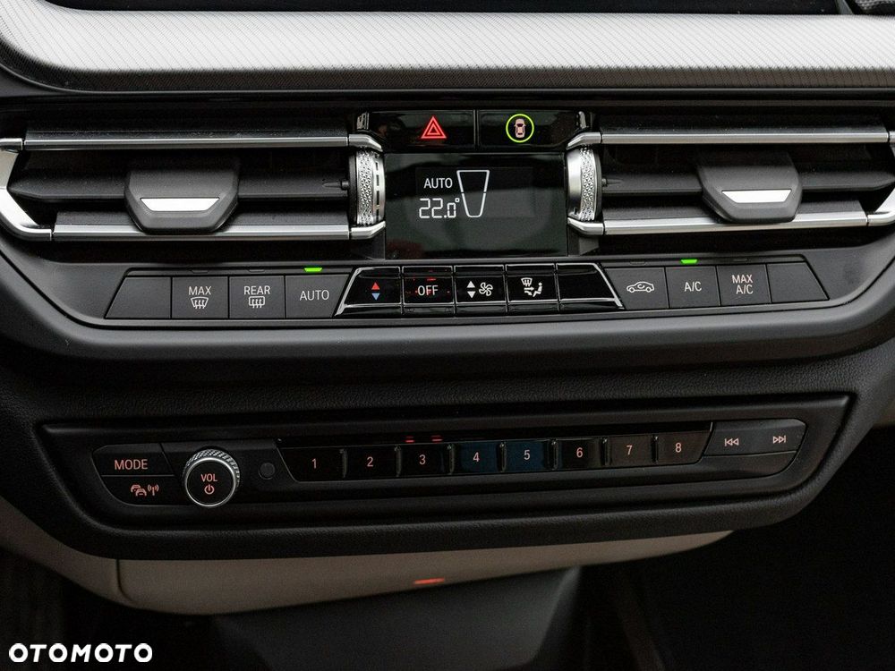 BMW Seria 2 220i xDrive Sport Line - 20