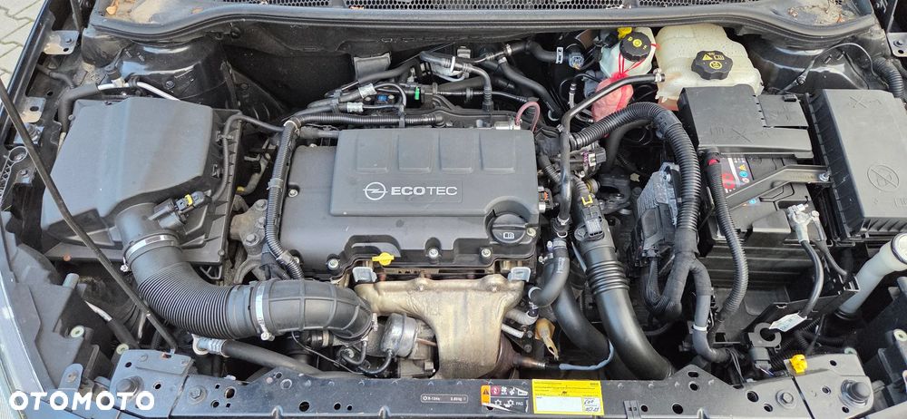 Opel Astra 1.4 Turbo Active - 24