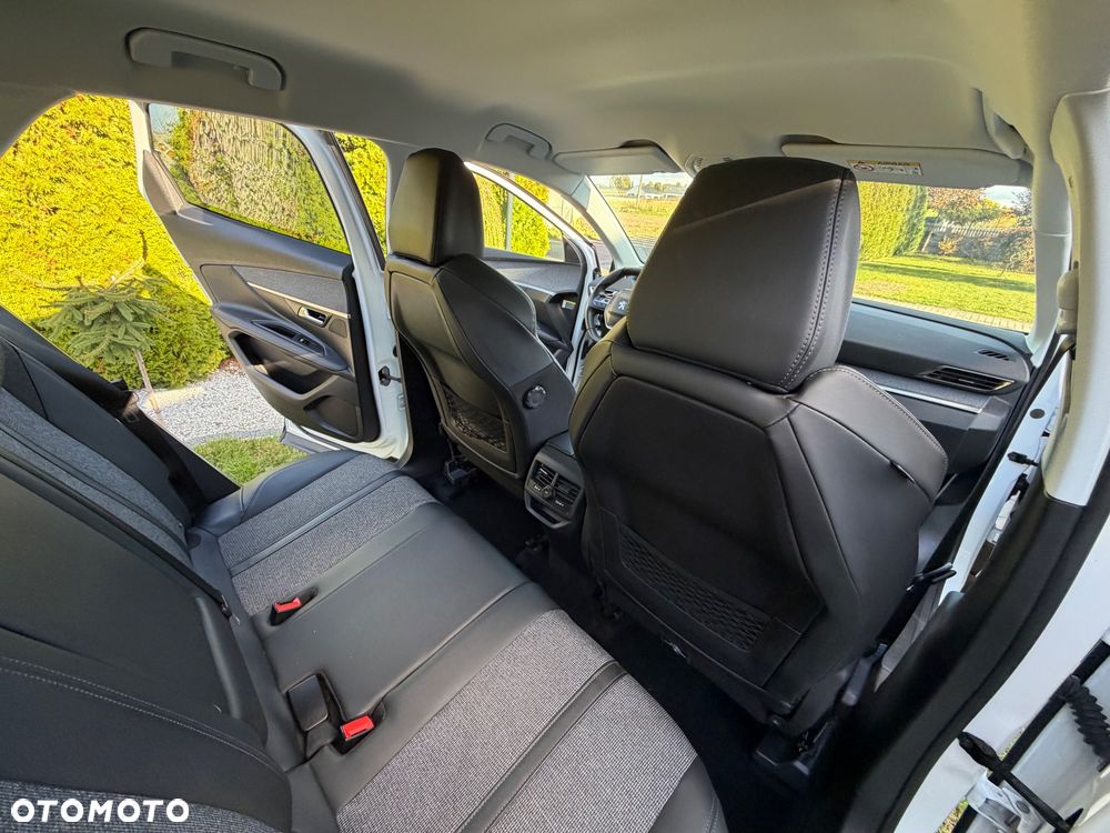 Peugeot 3008 PureTech 130 Stop & Start GPF EAT8 Allure - 12