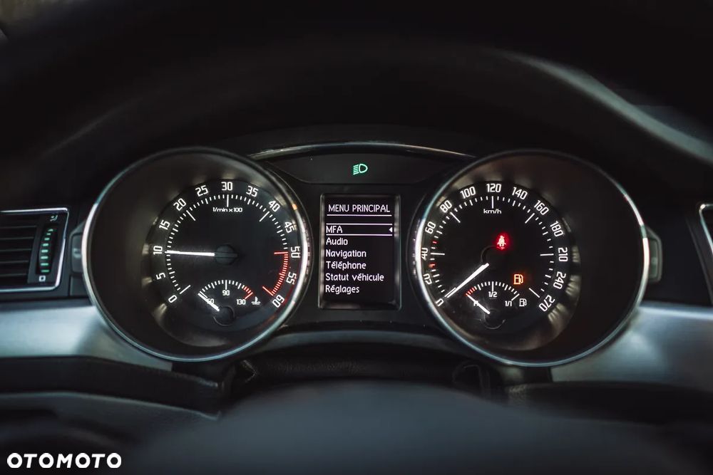 Skoda Superb 1.6 TDI Exclusive - 21