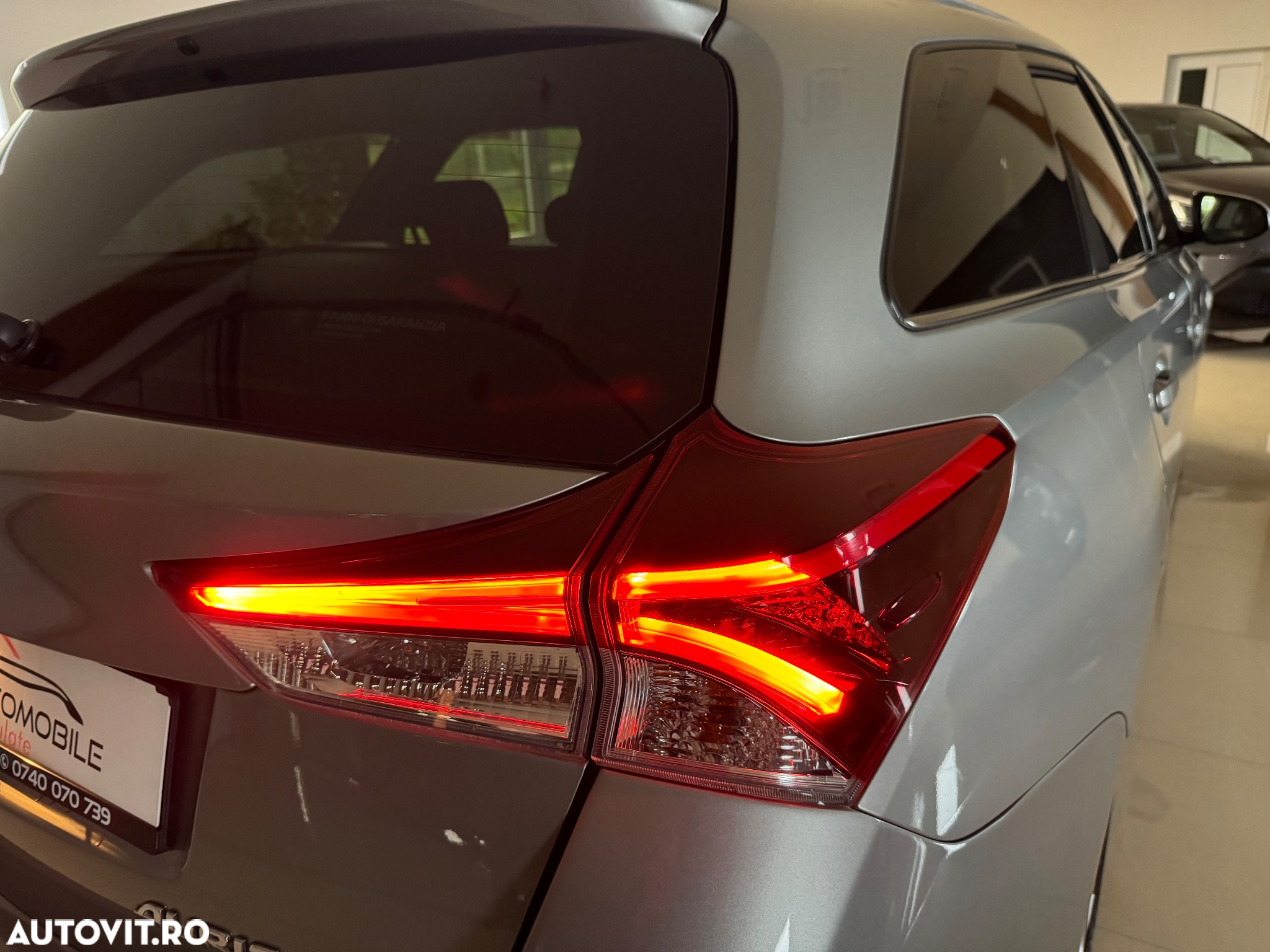 Toyota Auris 1.8 VVT-i Hybrid Automatik Touring Sports Edition-S - 30