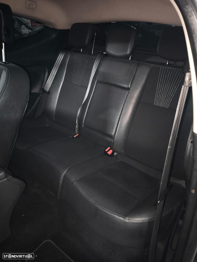 Renault Mégane 2.0 dCi Dynamique S - 12