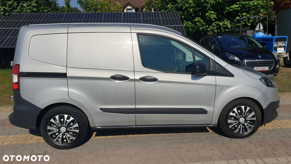 Ford transit courier - 7