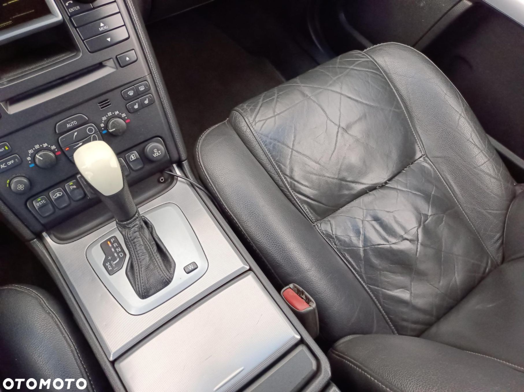Volvo XC 90 2.4 D5 - 19