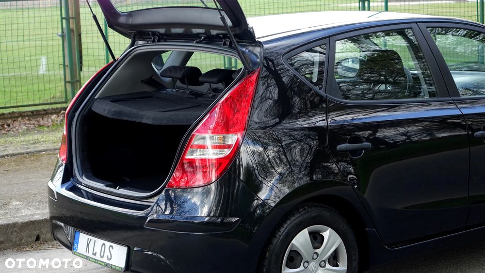 Hyundai i30 i30cw 1.4 UEFA EURO 2012 Edition - 34