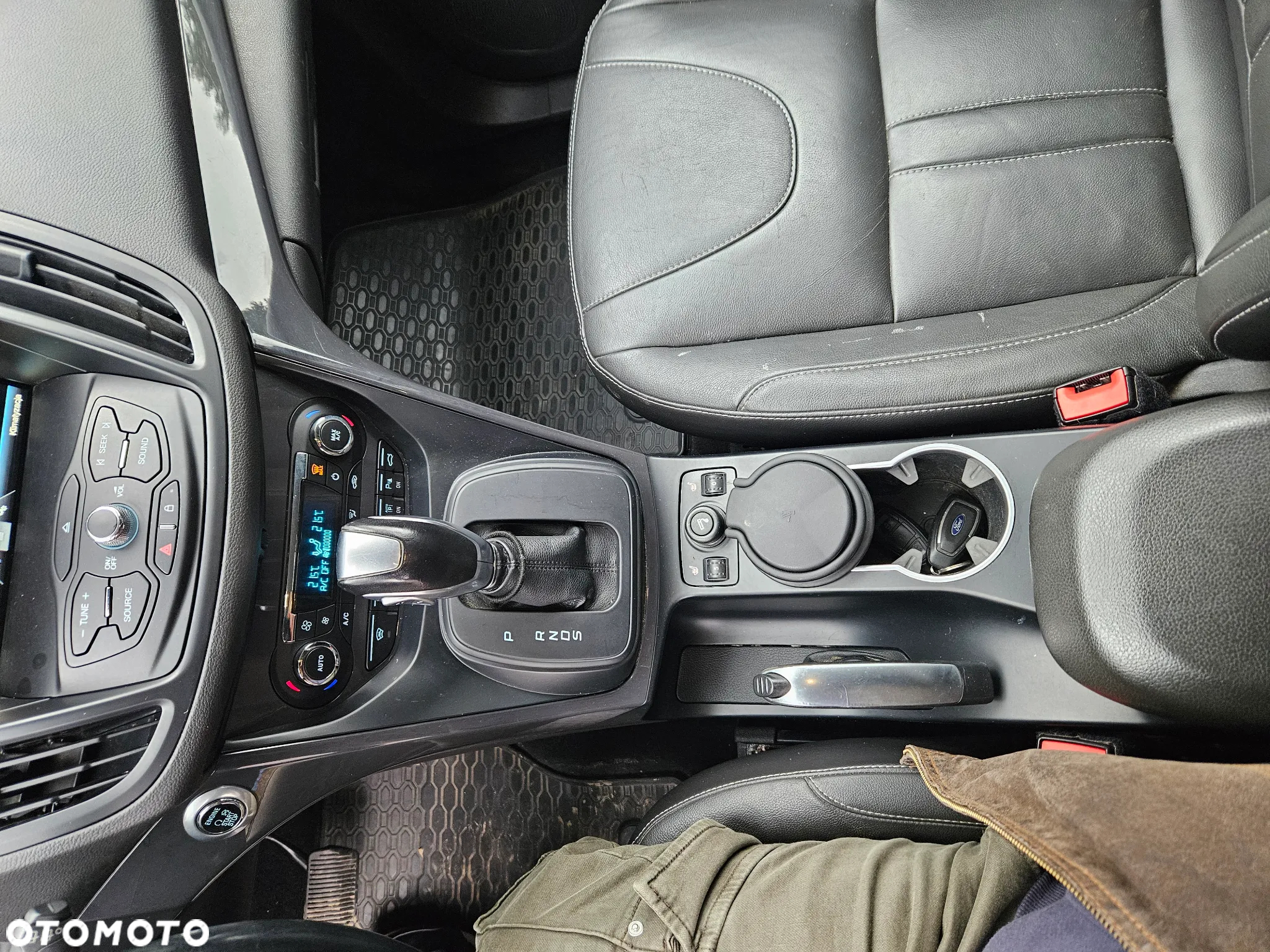 Ford Kuga 2.0 TDCi 4WD Titanium - 20