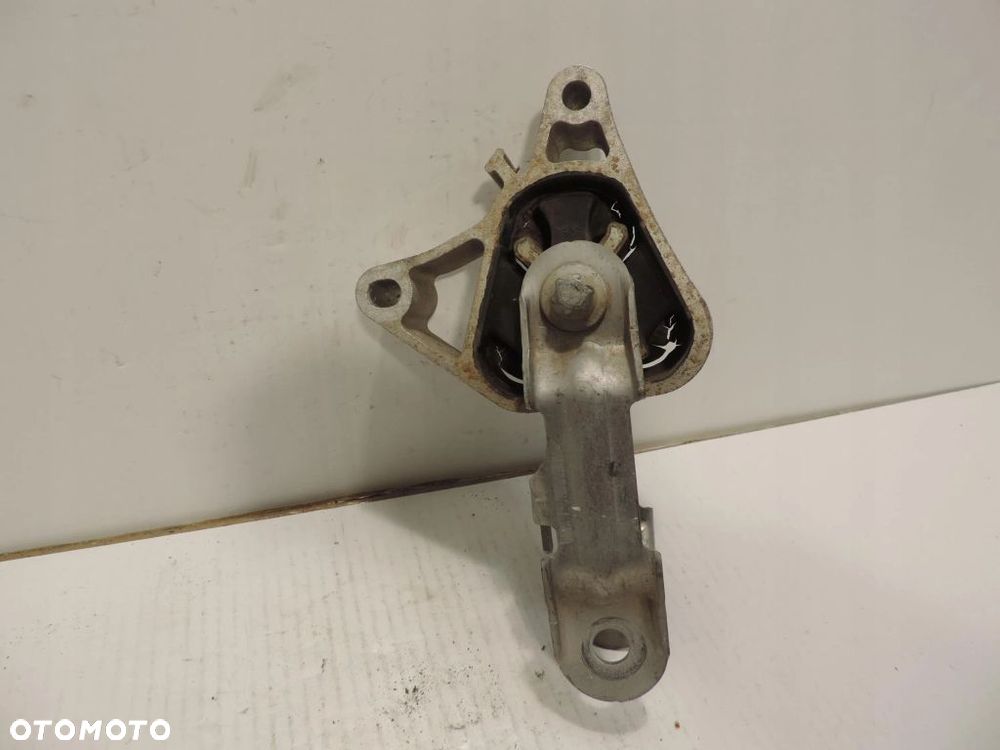 ŁAPA PODUSZKA MOCOWANIE SILNIKA SKRZYNI MERCEDES CLA W117 W176 W246 - 2