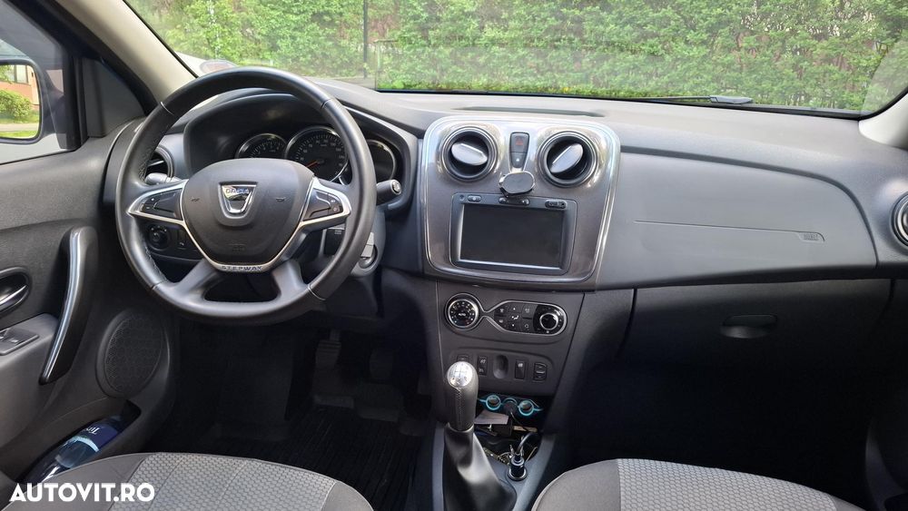 Dacia Logan Stepway TCe 100 - 12
