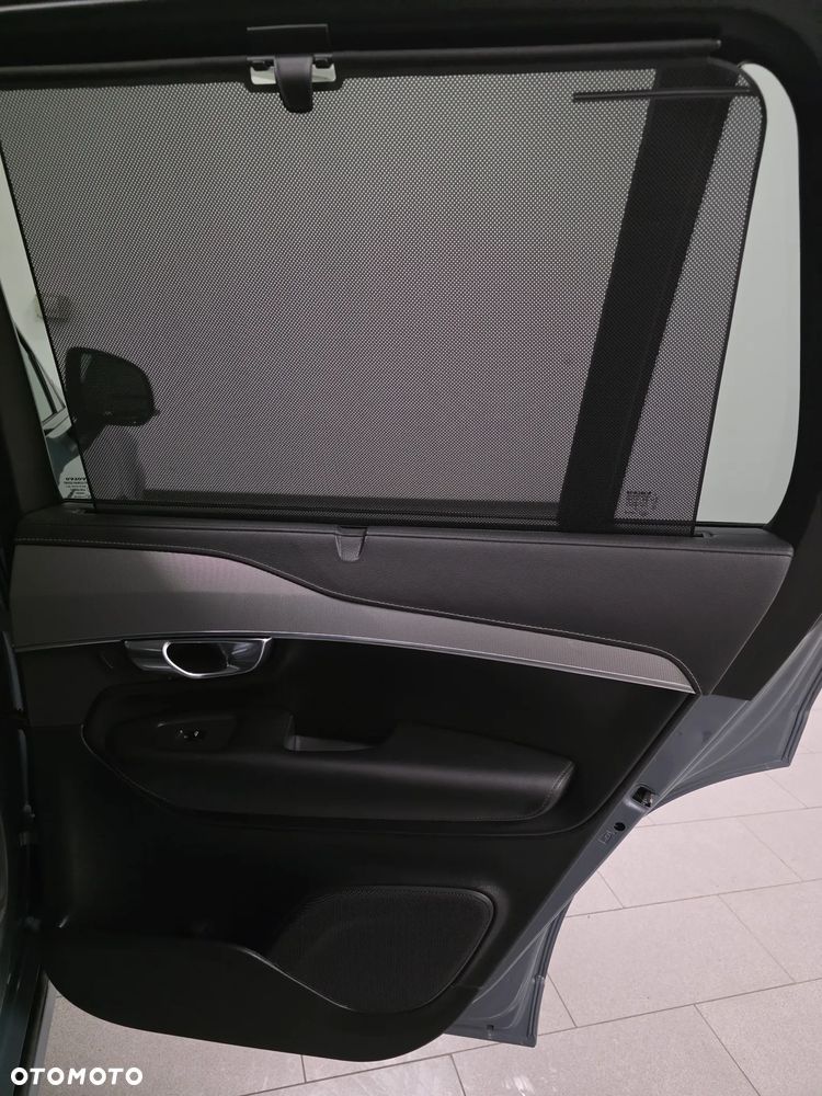Volvo XC 90 B5 D AWD Geartronic RDesign - 24