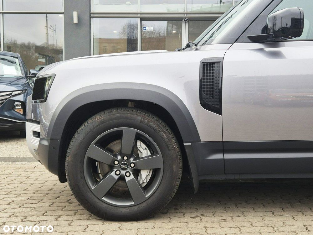 Land Rover Defender 90 P400 SE - 12