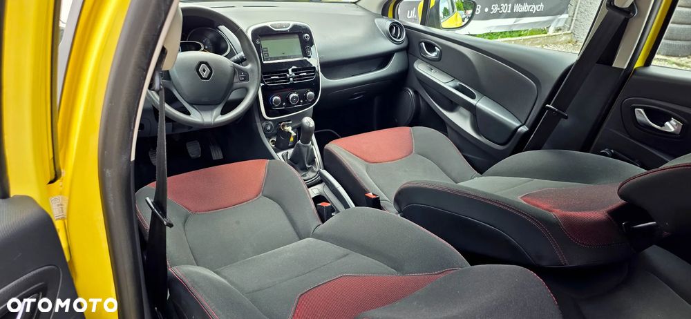 Renault Clio 1.2 16V 75 Experience - 16