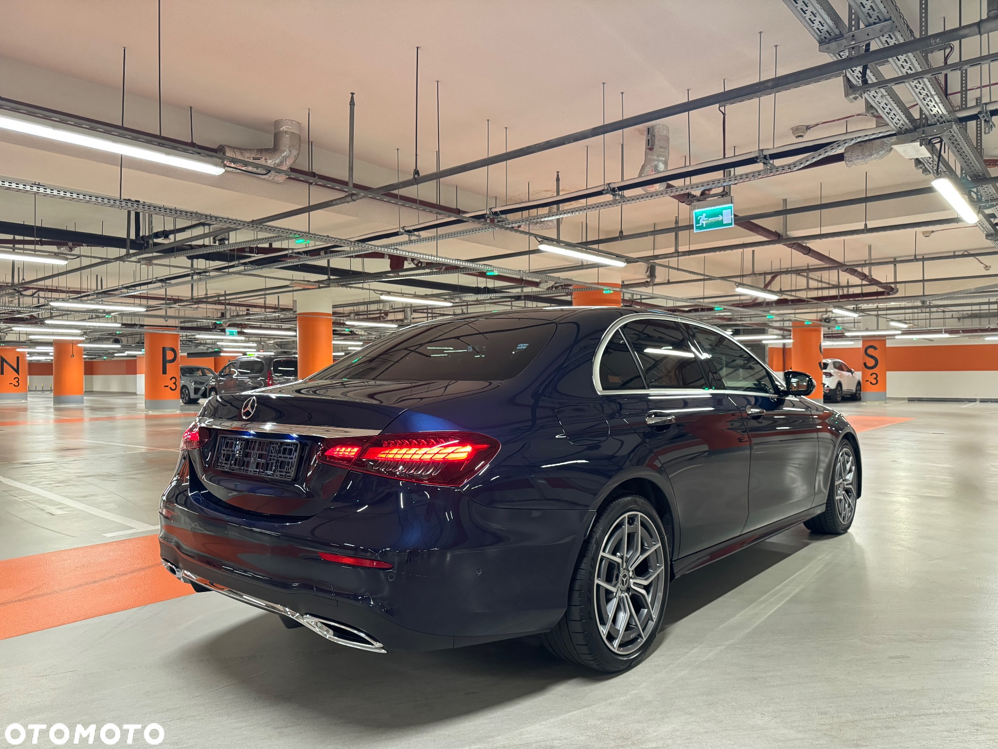 Mercedes-Benz Klasa E 220 d 4-Matic AMG - 5