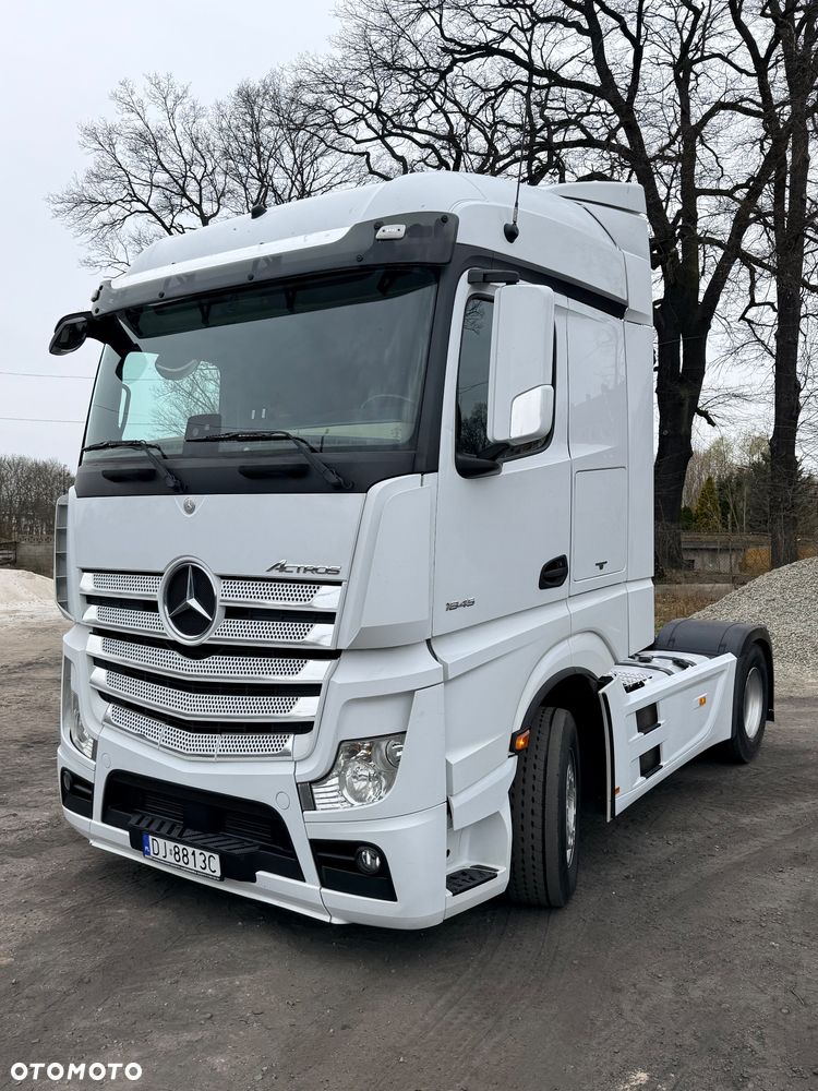 Mercedes-Benz Actros - 1