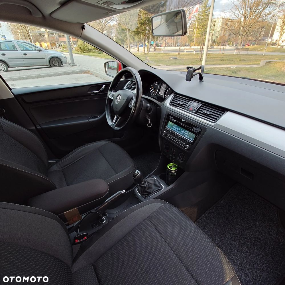 Skoda RAPID 1.2 TSI Ambition - 16