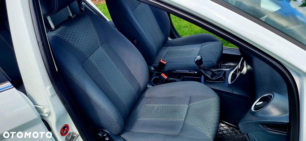 Ford Fiesta 1.25 Titanium EU5 - 16
