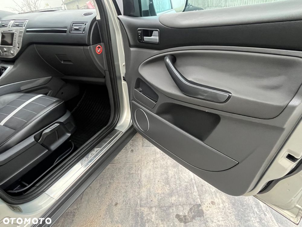 Ford Kuga 2.0 TDCi Titanium - 11