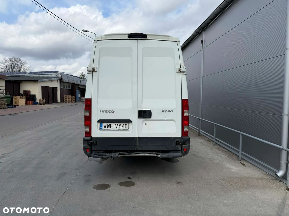 Iveco 35C13 - 8