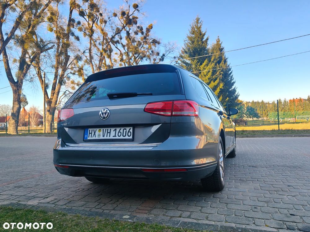 Volkswagen Passat 2.0 TDI (BlueMotion Technology) Comfortline - 27