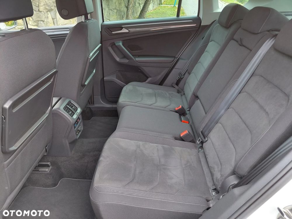 Volkswagen Tiguan - 14