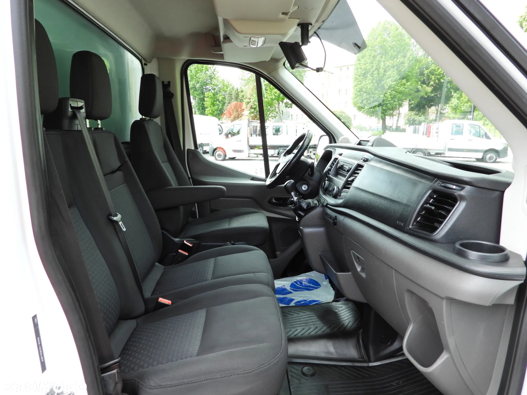 Ford TRANSIT  KONTENER WINDA 8 PALET TEMPOMAT LEDY KLIMATYZACJA 130KM [ G31822 ] - 37