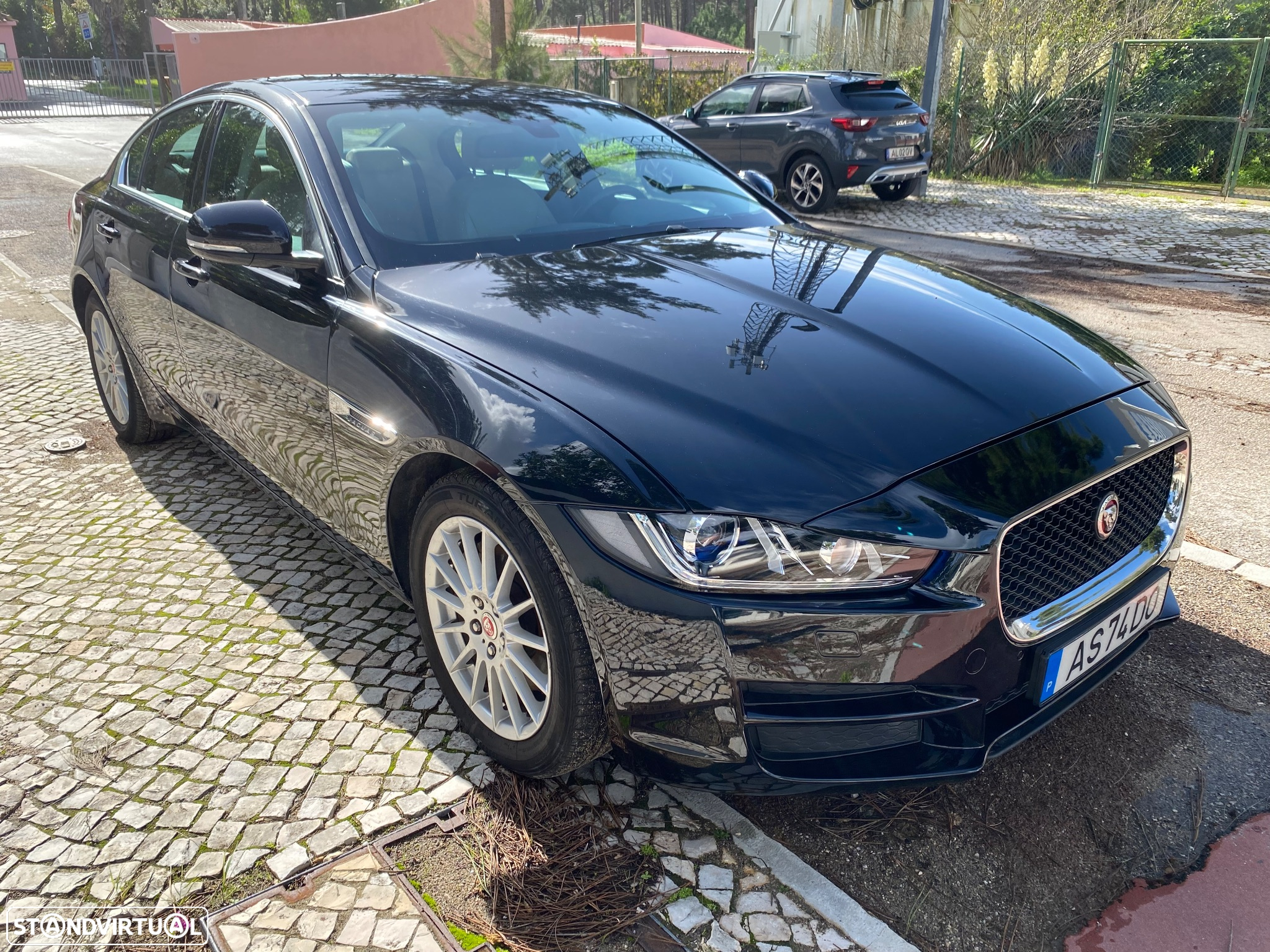 Jaguar XE 2.0 D Prestige Aut. - 8