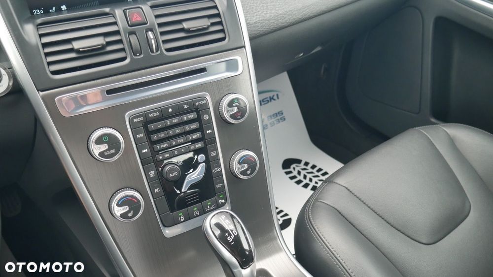 Volvo XC 60 - 21
