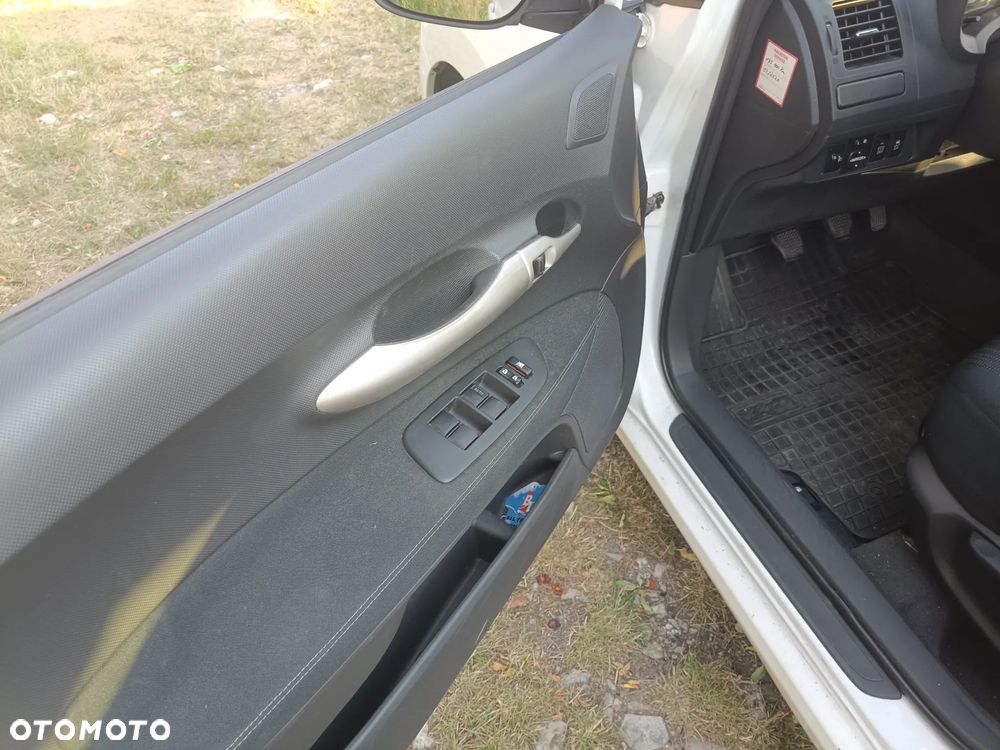 Toyota Auris 1.33 VVT-i Entry - 4