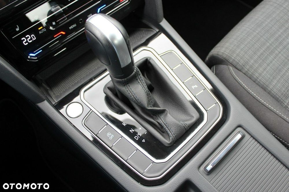 Volkswagen Passat 1.5 TSI EVO Business DSG - 15