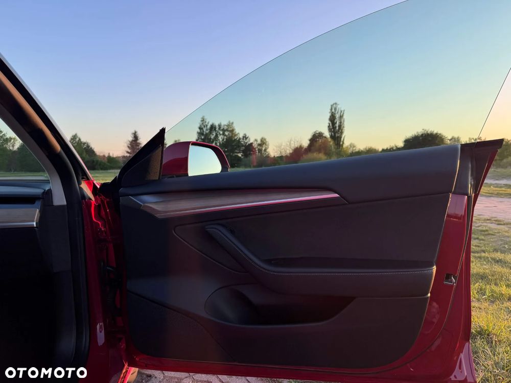 Tesla Model 3 Performance AWD - 27