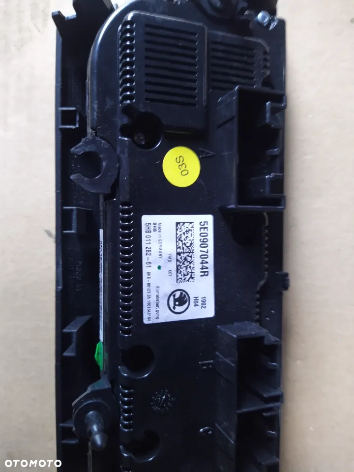 Panel sterowania klimatyzacji skoda octavia 3 - 4