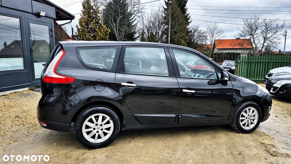 Renault Grand Scenic 2.0 16V 140 CVT Bose Edition - 12