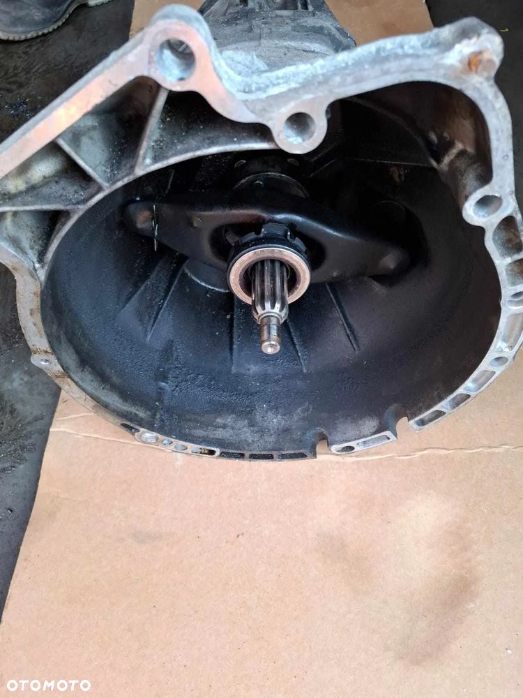 SKRZYNIA BIEGÓW BMW 5 E39 2,0 I 150 KM BENZYNA MANUALNA - 4
