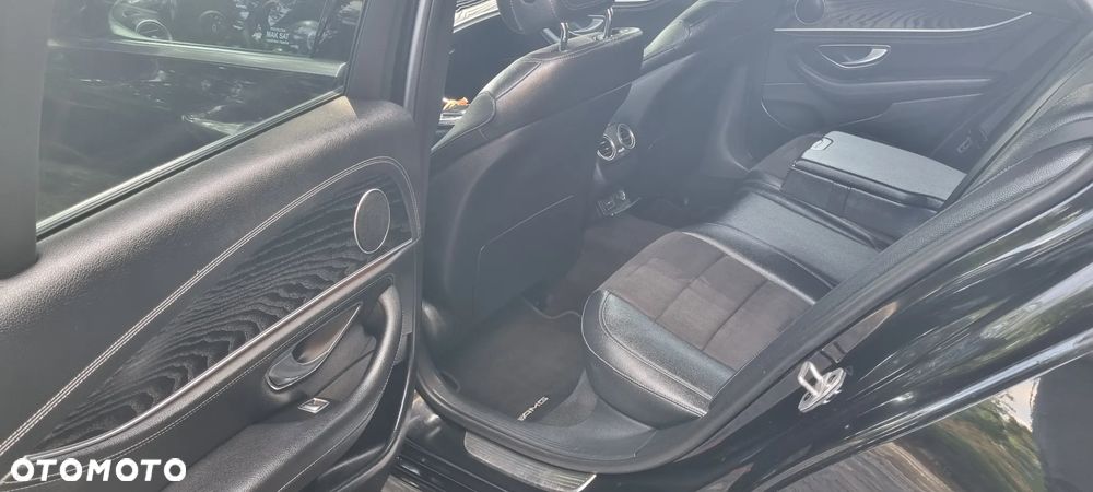 Mercedes-Benz Klasa E 220 d 9G-TRONIC AMG Line - 20