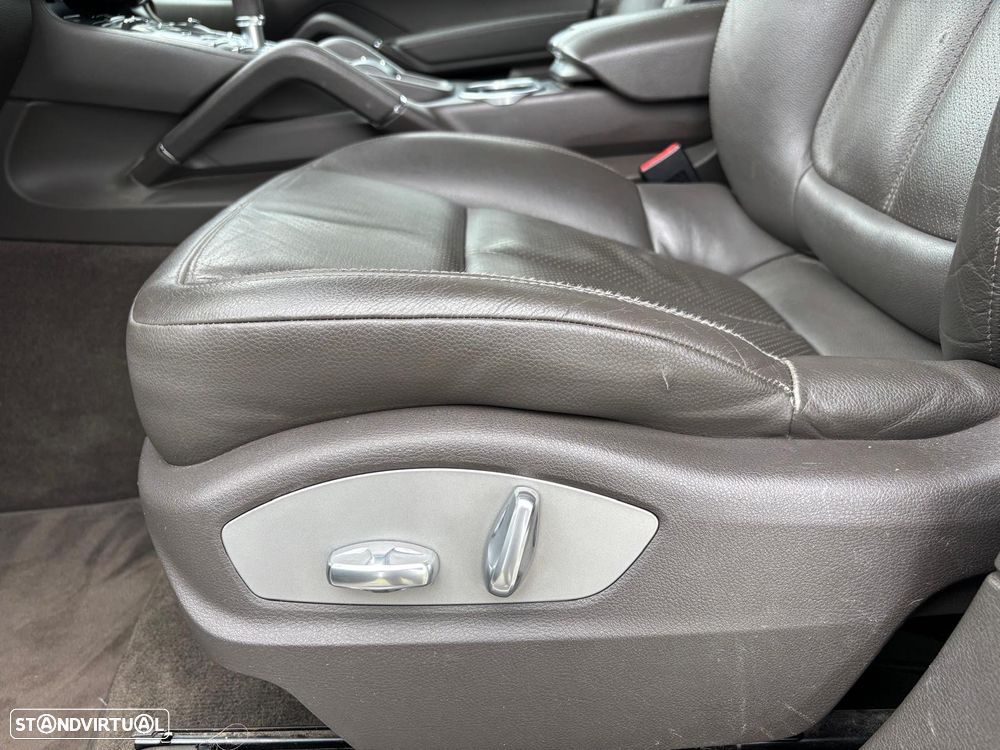 Porsche Cayenne S Tiptronic S - 38