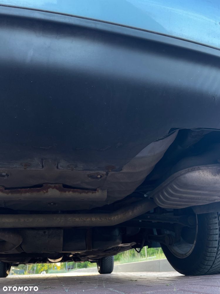 Ford Mondeo 1.8 SCi Ghia - 19
