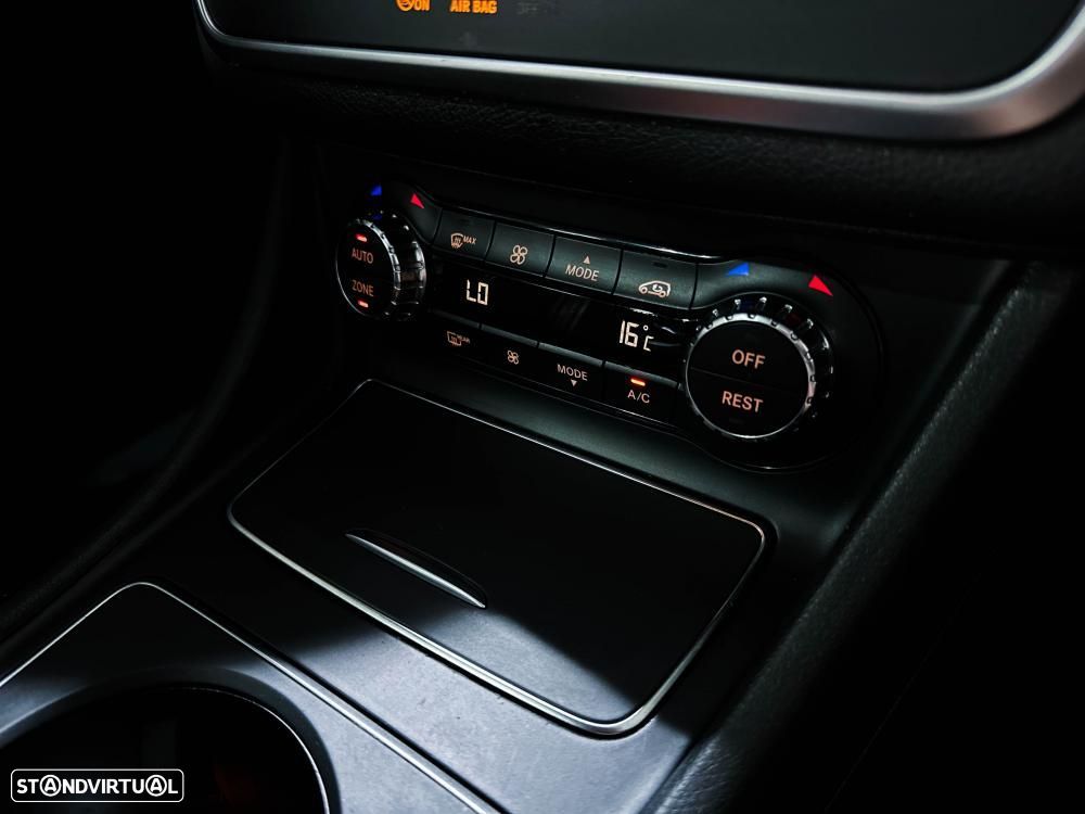 Mercedes-Benz A 180 - 35