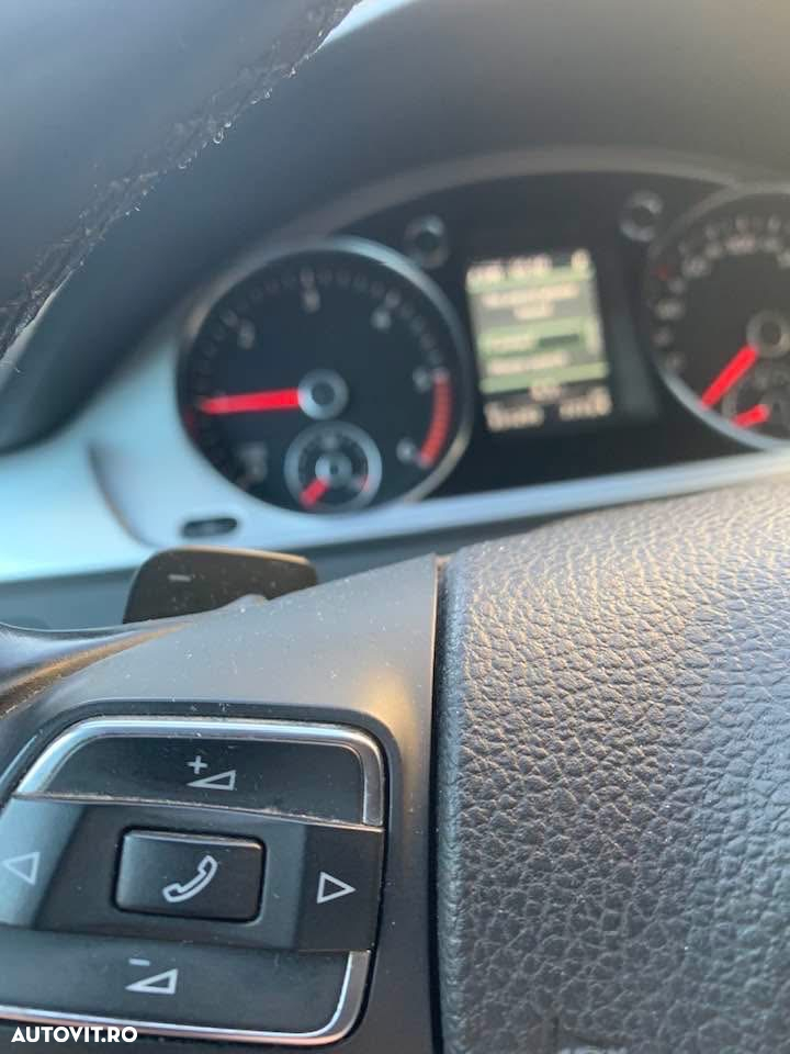 Volkswagen Passat Variant 2.0 TDI DPF DSG Highline - 16