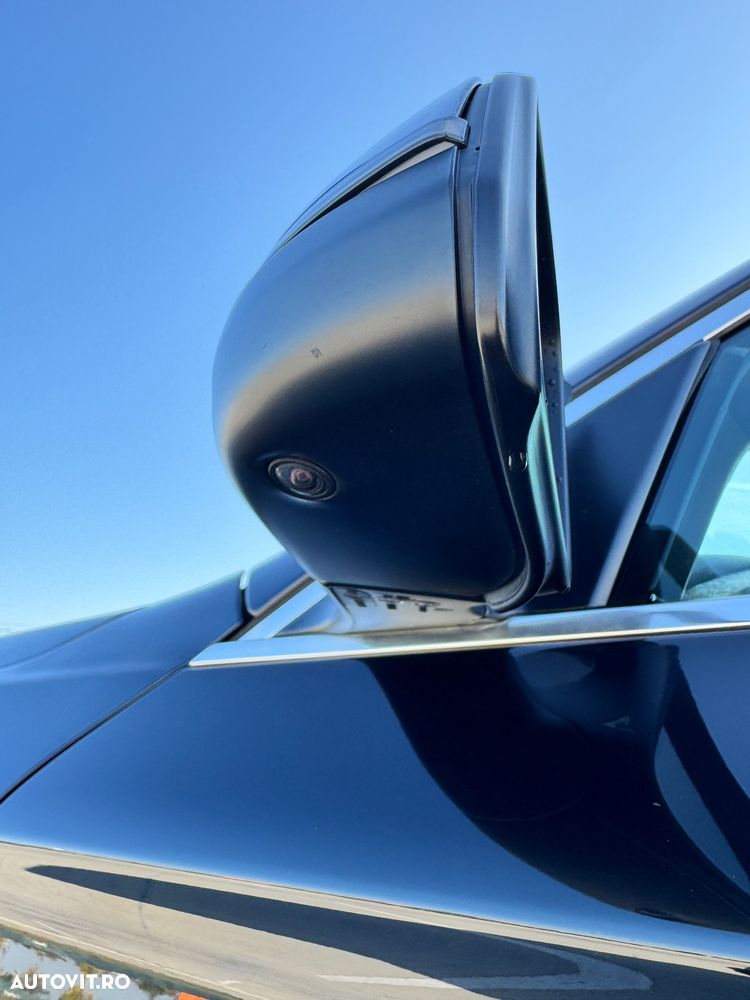 BMW Seria 5 525d xDrive AT - 17