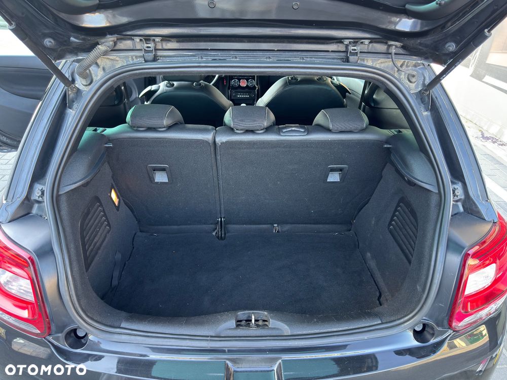 Citroën DS3 1.6 HDi SoChic - 10