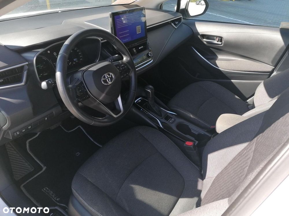 Toyota Corolla 1.8 Hybrid Comfort - 13