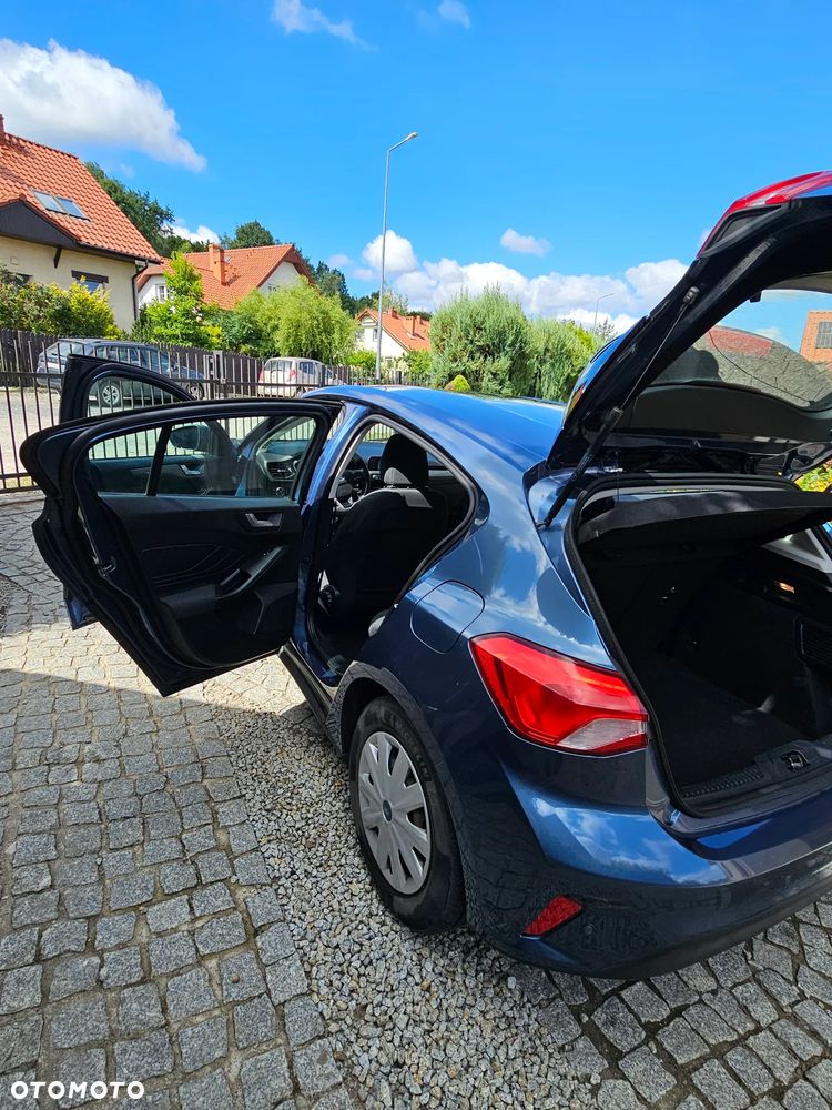 Ford Focus 1.0 EcoBoost Trend Edition - 4