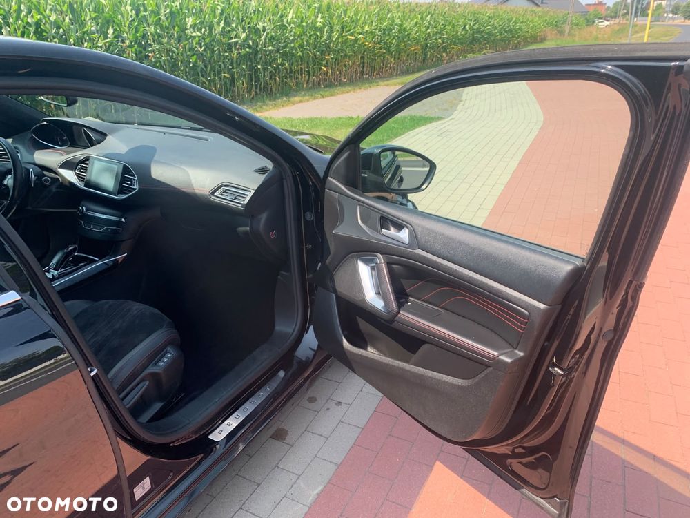 Peugeot 308 BlueHDi FAP 180 EAT8 Stop & Start GT - 30
