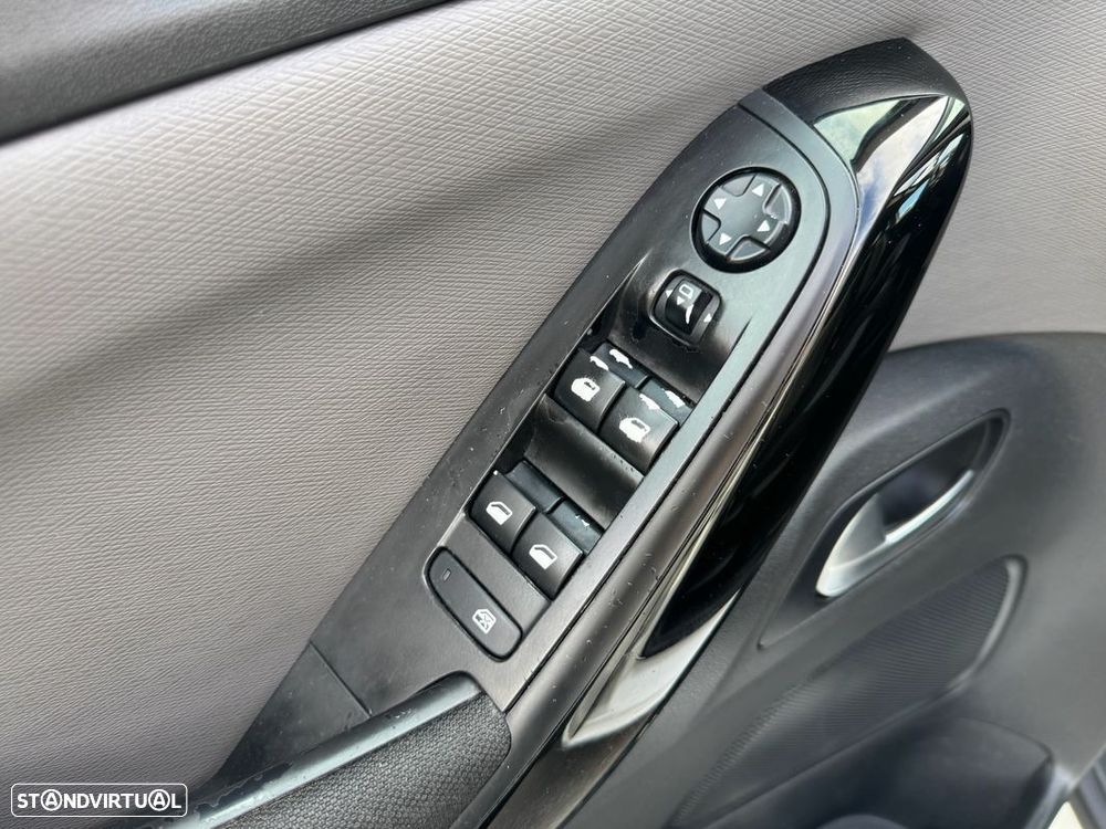 Citroën Grand C4 Spacetourer - 18