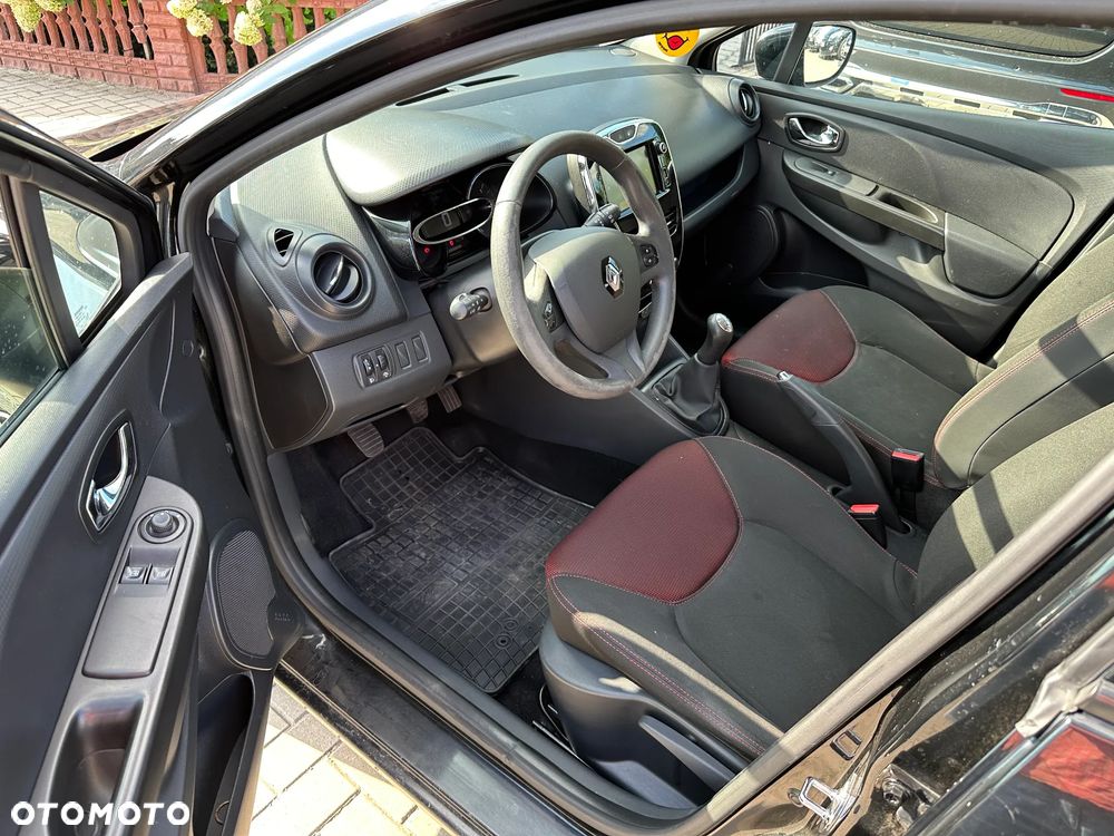 Renault Clio - 6