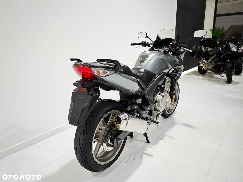 Honda CBF - 7