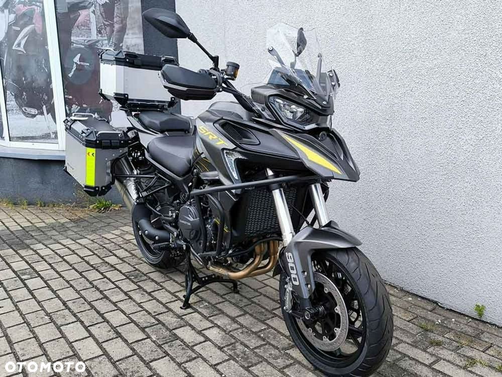QJMOTOR SRT900S - 4