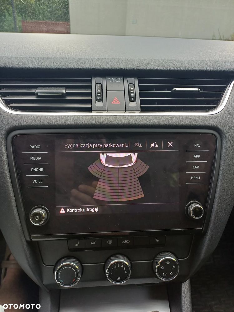 Skoda Octavia 1.6 TDI SCR Ambition - 2
